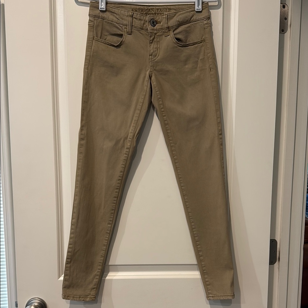 American Eagle Outfitters Tan Jeggings - 00 Short